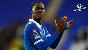 Aston Villa ký hợp đồng với Amadou Onana với giá 59 triệu euro